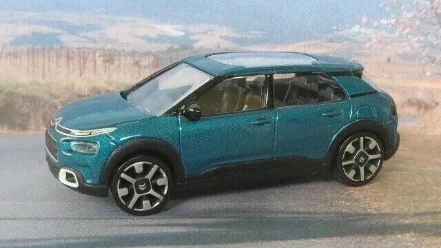 2018 Citroën C4 Cactus 1:64 Die-Cast Model