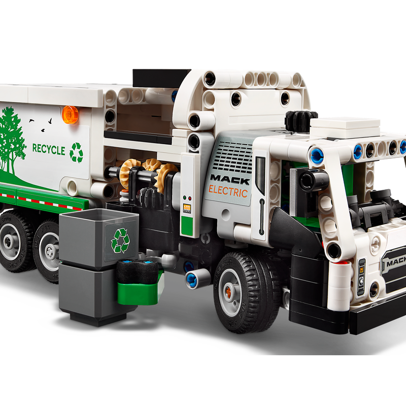 LEGO Technic Mack LR Camion poubelle électrique 42167