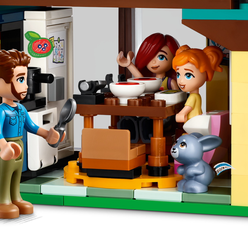 LEGO Olly and Paisley's Family Houses 42620