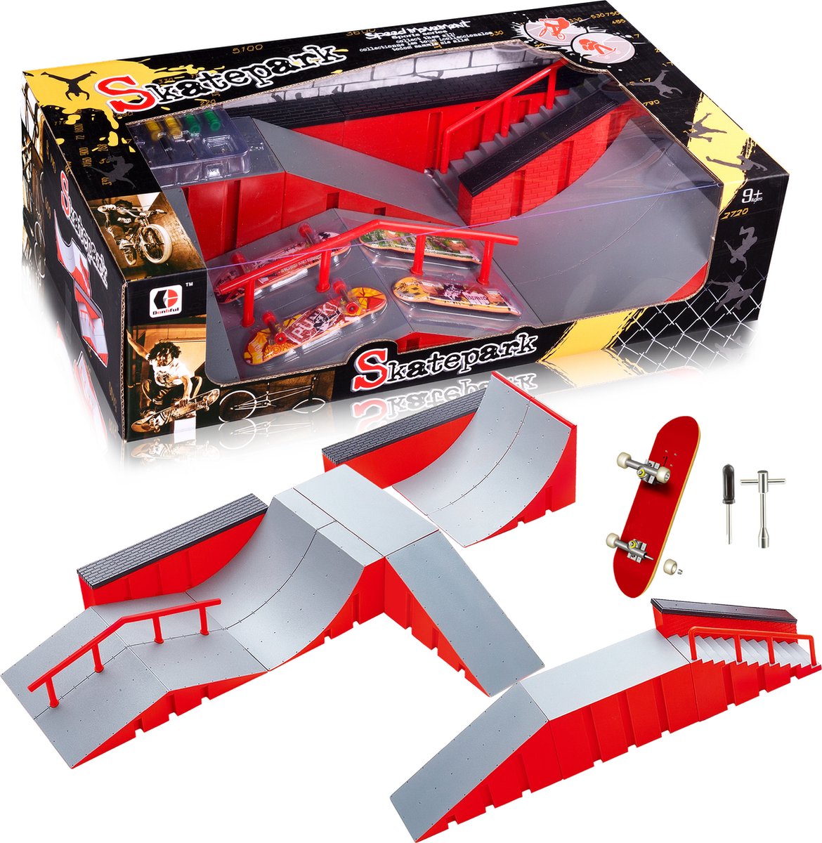 Simba Skatepark with Ramp and 4 Fingerboards