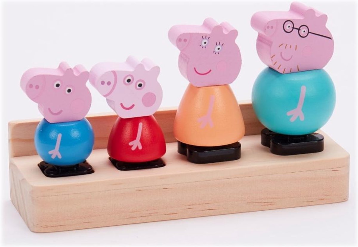 Peppa Pig Land Wood Set Family (PPC72)