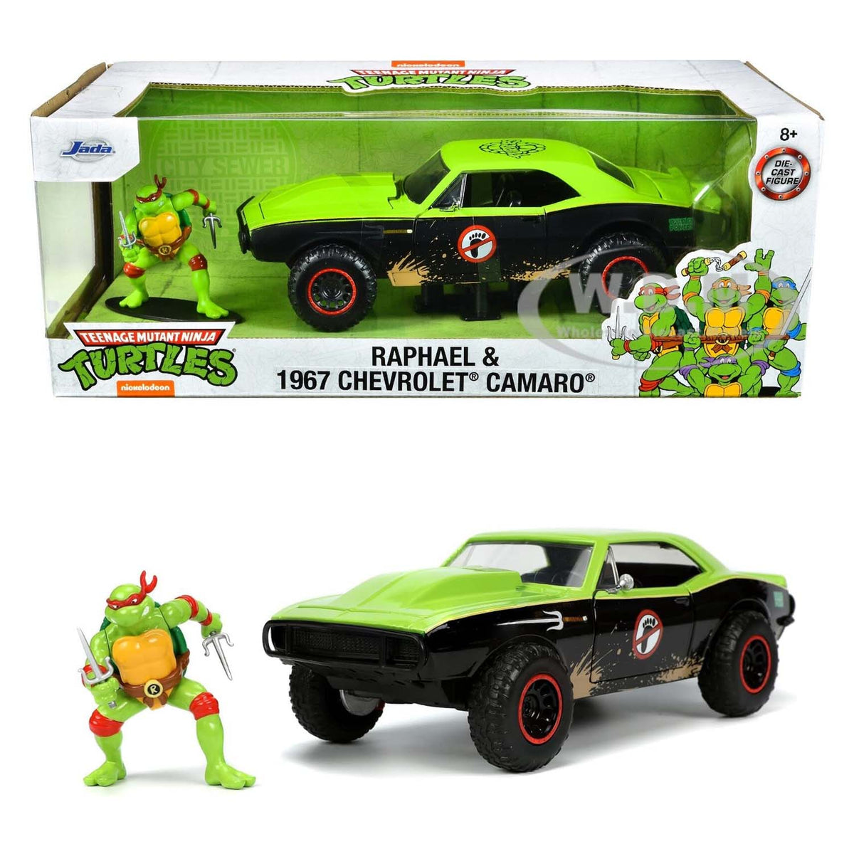 Teenage Mutant Ninja Turtles: 1967 Chevrolet Camaro with Raphael Figure