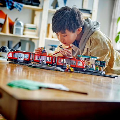 LEGO Downtown Streetcar and Station 60423
