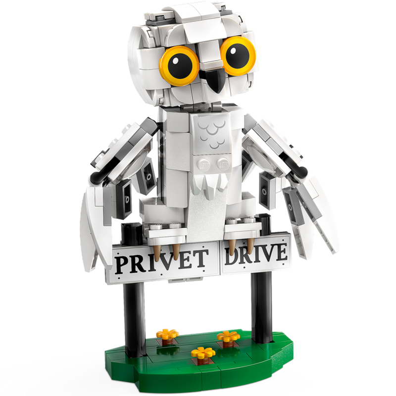 LEGO Harry Potter Hedwig at 4 Privet Drive 76425